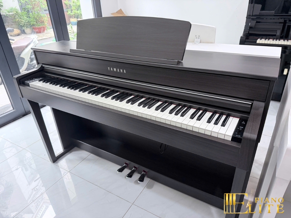 YAMAHA CLP-645 DW - Đàn Piano Yamaha tại Elite Piano