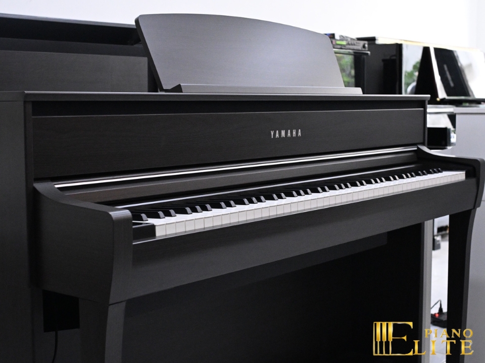 Review YAMAHA CLP-775 DW (USED) – Hình ảnh thực tế tại showroom Elite Piano
