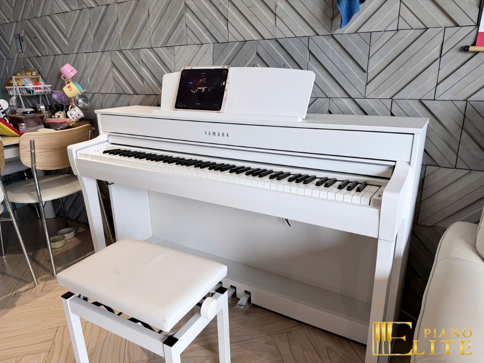 YAMAHA SCLP-7450 WH (USED)