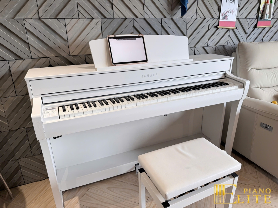 YAMAHA SCLP-7450 WH (USED)