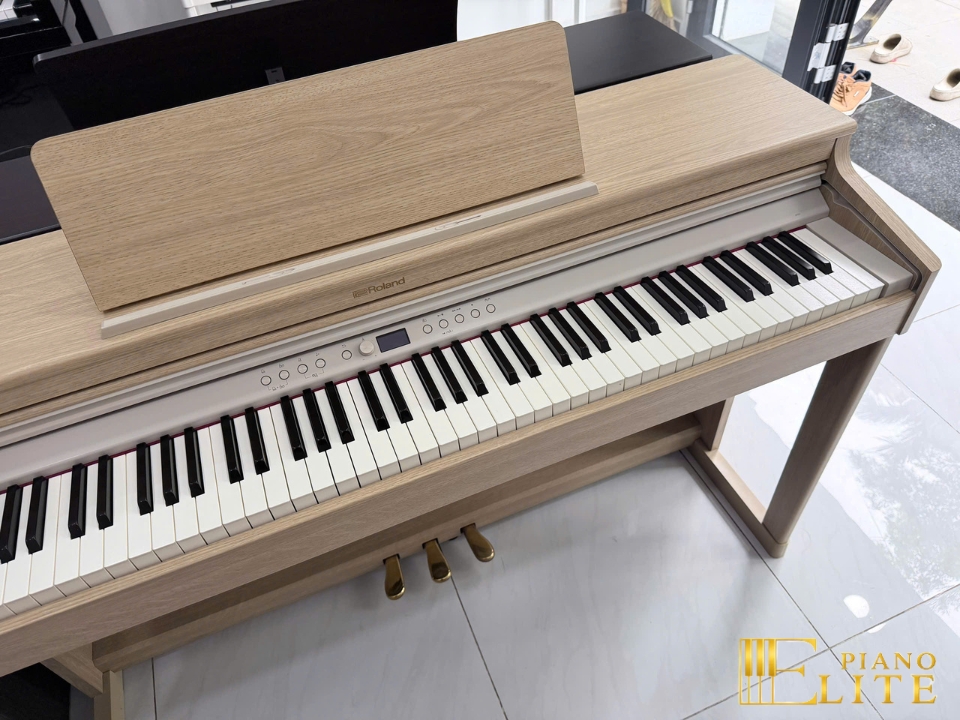 Đàn piano Roland ROLAND RP-701 LO (USED) – Chi tiết bàn phím