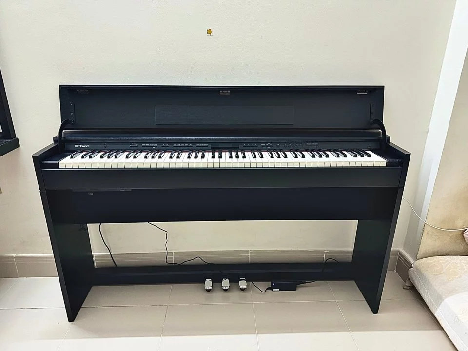 ROLAND DP-603 CBS – Toàn cảnh thiết kế tại Elite Piano