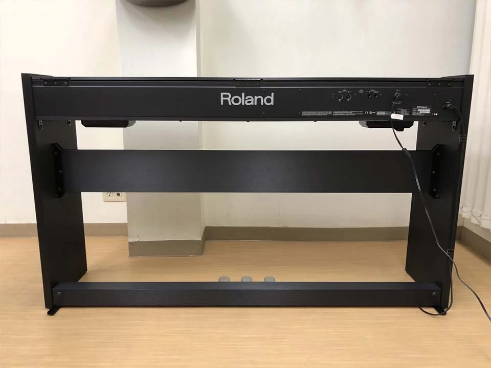 Đàn piano Roland ROLAND F-120 B – Chi tiết bàn phím