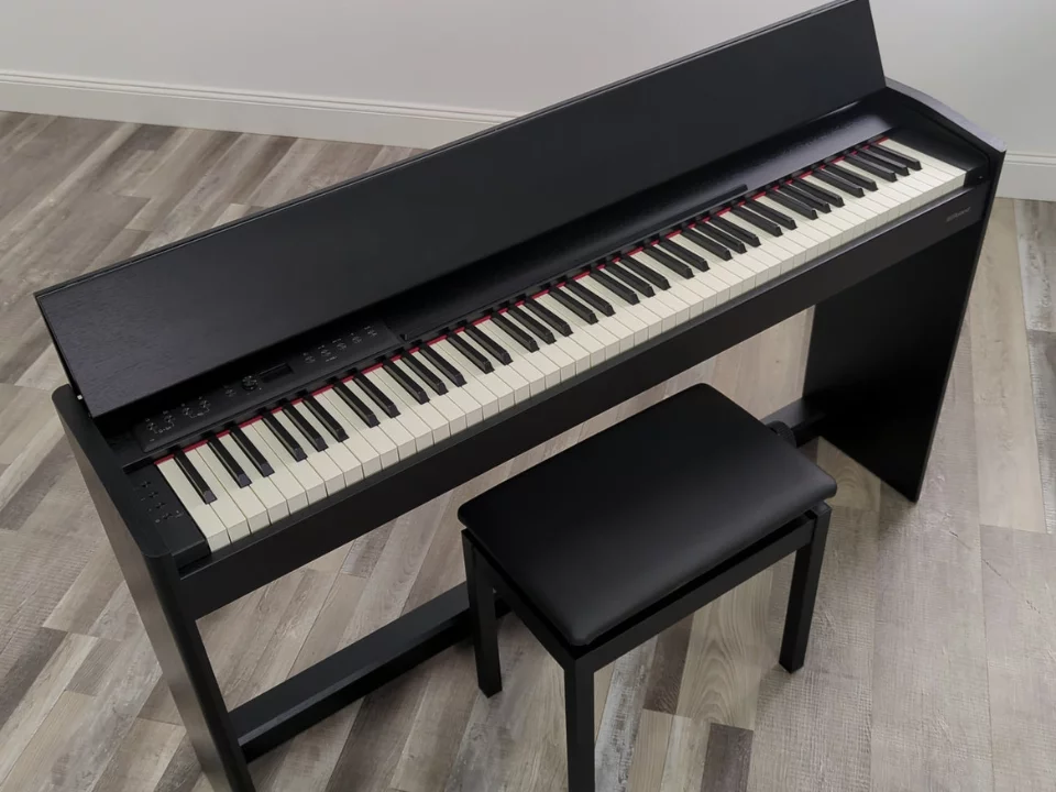 ROLAND F701 CB (USED) - Đàn Piano Roland tại Elite Piano