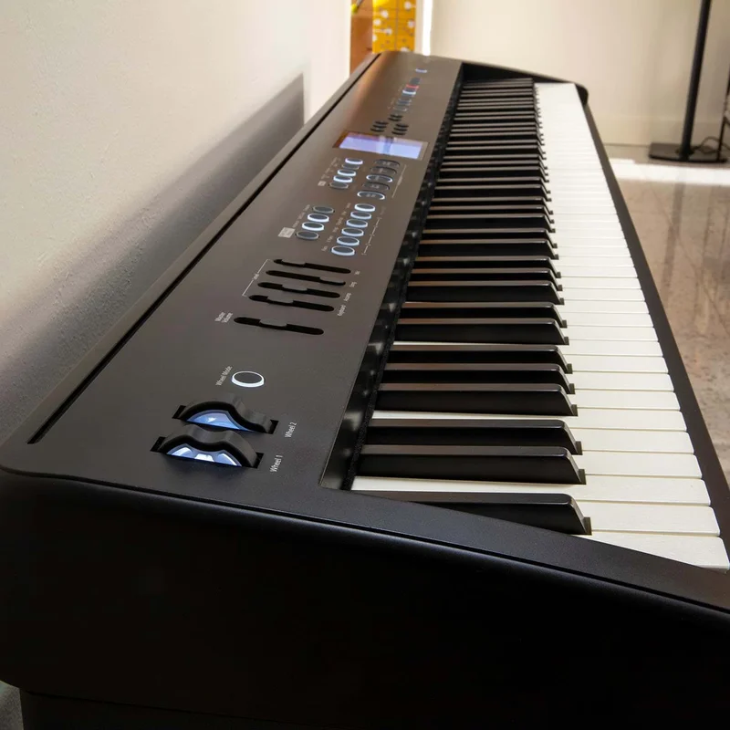 Review ROLAND FP-50 – Hình ảnh thực tế tại showroom Elite Piano