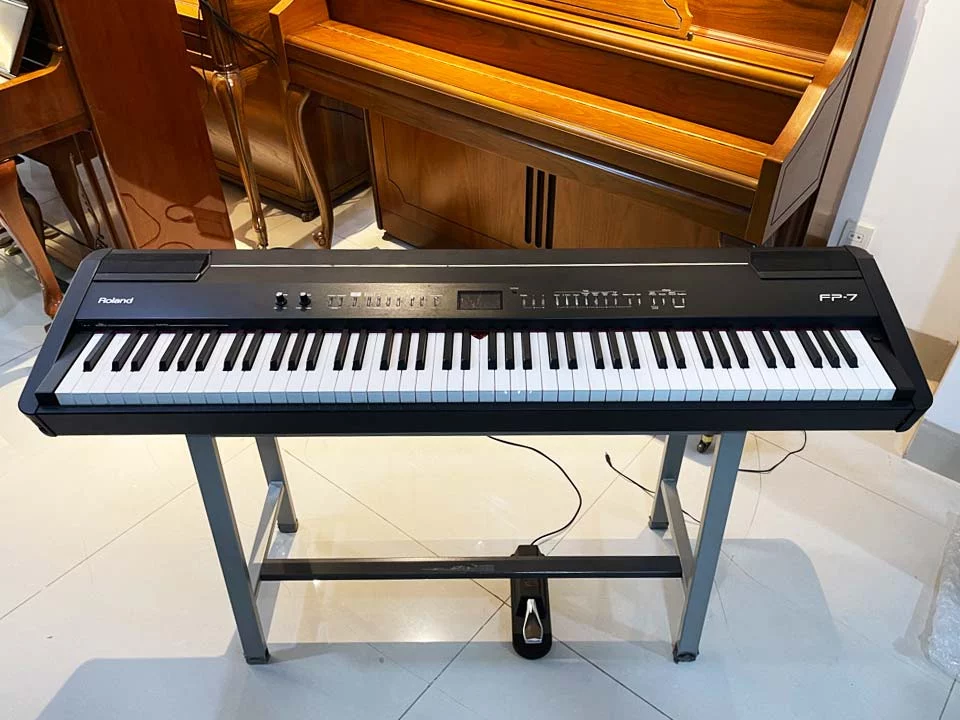 ROLAND FP-7 BLK – Toàn cảnh thiết kế tại Elite Piano