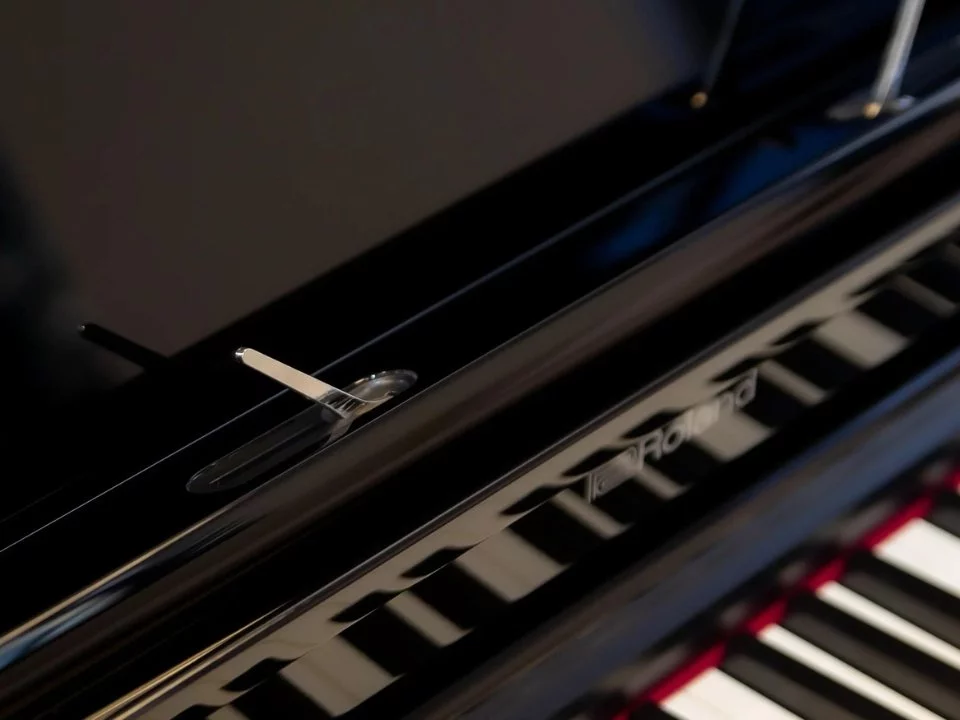 ROLAND GP-3 PE – Ghế đàn và phụ kiện đi kèm