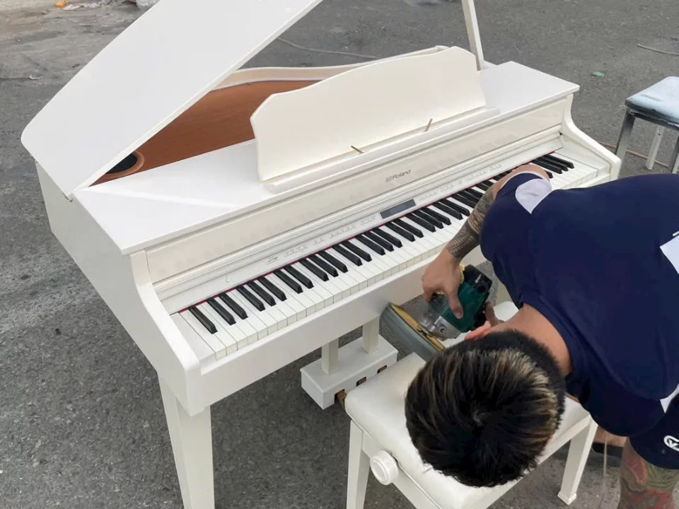 ROLAND GP-607 PW (USED) - Đàn Piano Roland tại Elite Piano