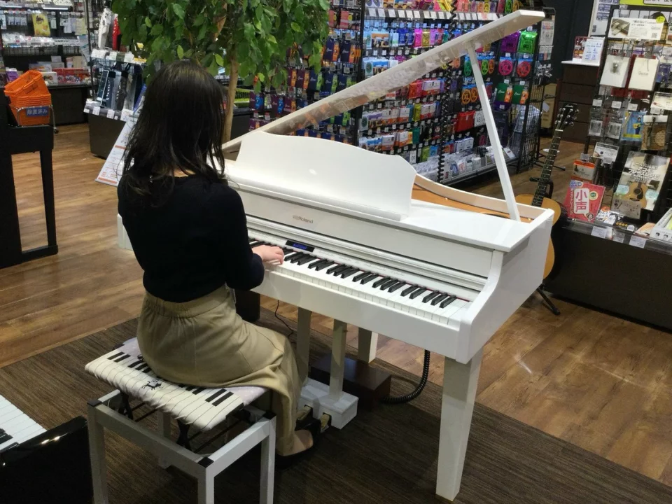 ROLAND GP-607 PW (USED) - Đàn Piano Roland tại Elite Piano