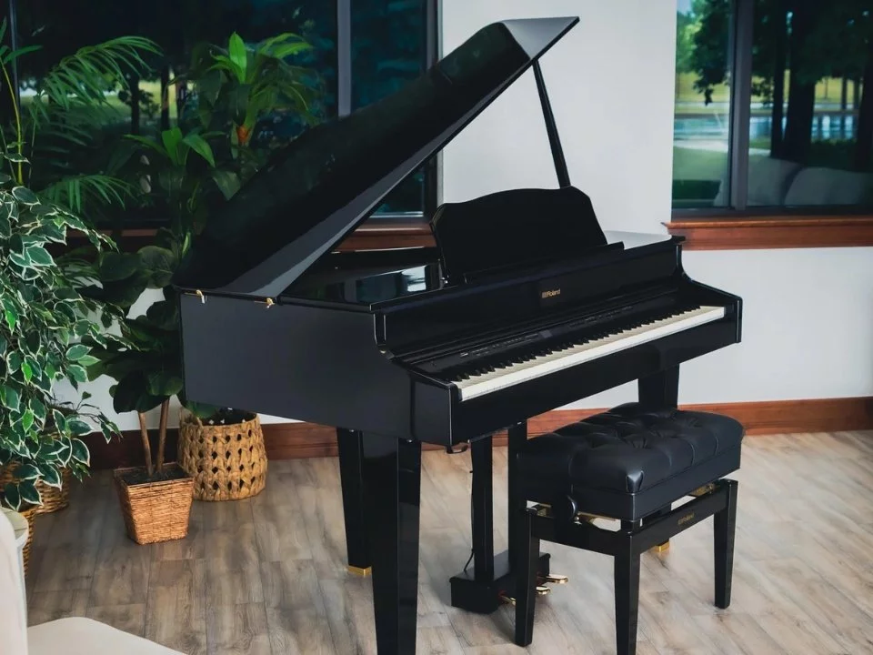 Review ROLAND GP-607 PE – Hình ảnh thực tế tại showroom Elite Piano
