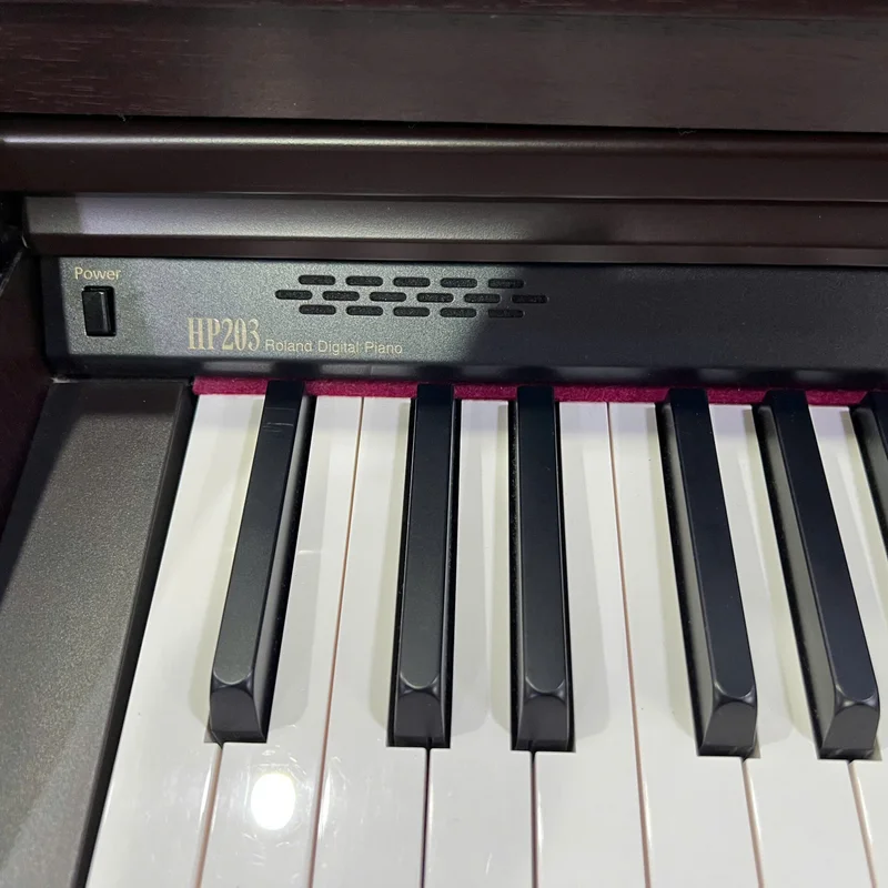 Đàn piano Roland ROLAND HP-203 MH – Chi tiết bàn phím