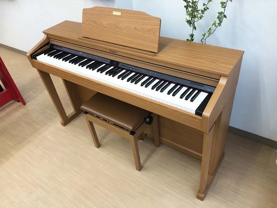 ROLAND HP-504 LW – Toàn cảnh thiết kế tại Elite Piano
