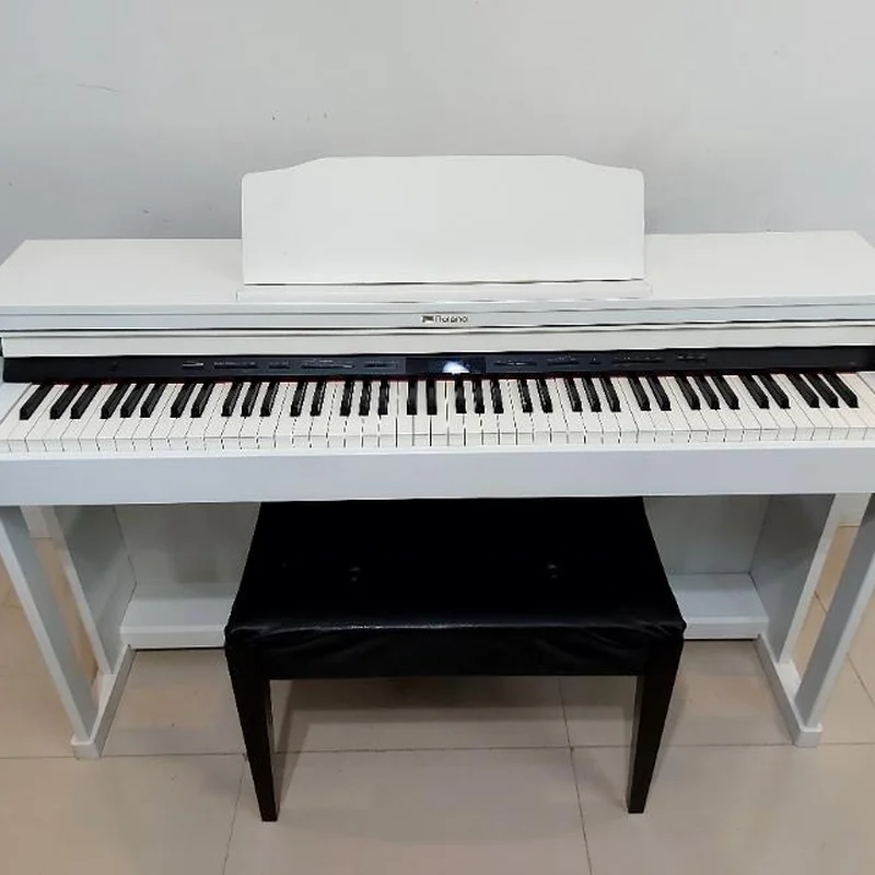 ROLAND HP-601 WH