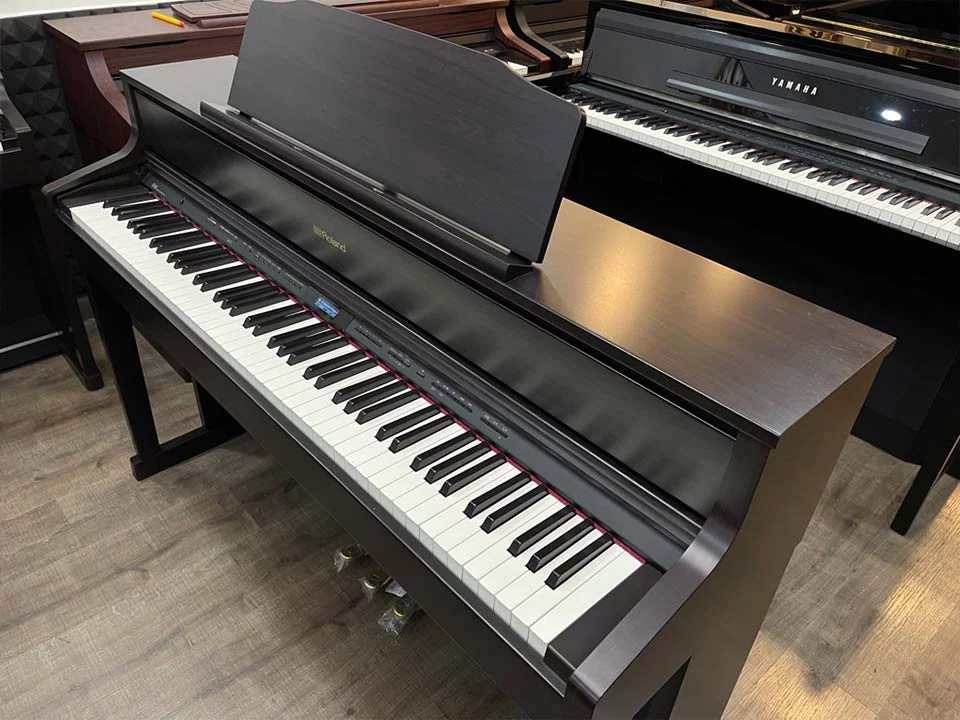 Đàn piano Roland ROLAND HP-605 CBS – Chi tiết bàn phím