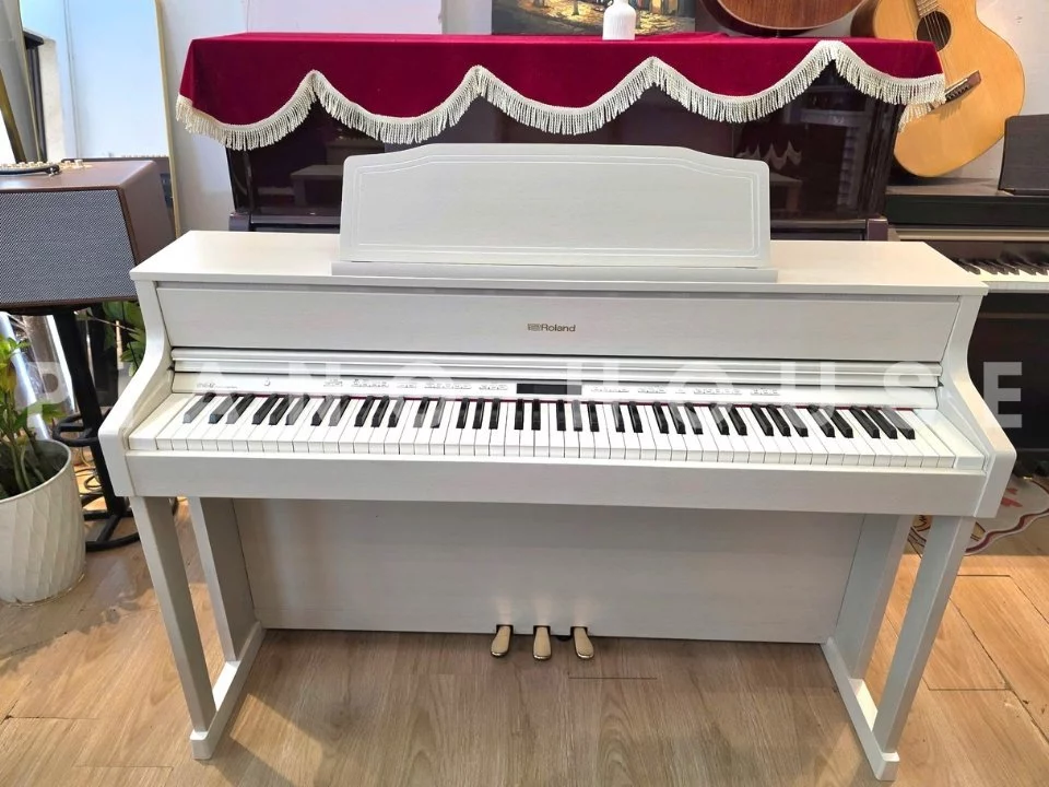 ROLAND HP-605GP WH