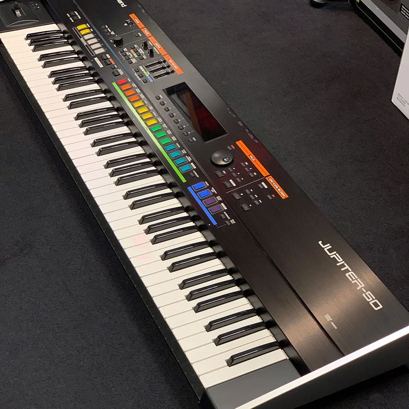 Review Roland JUPITER 50 – Hình ảnh thực tế tại showroom Elite Piano