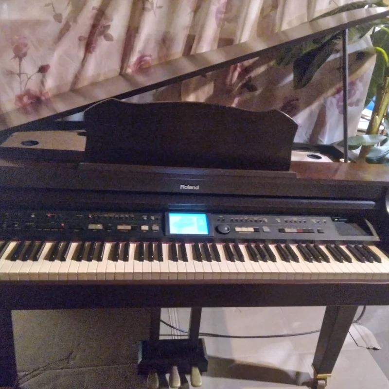 Roland KR-977 – Toàn cảnh thiết kế tại Elite Piano