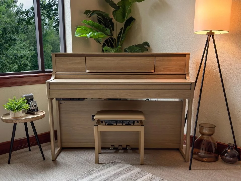 Review ROLAND LX-5 LO – Hình ảnh thực tế tại showroom Elite Piano
