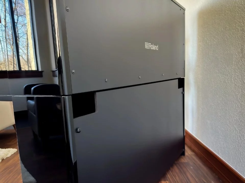 Review ROLAND LX-6 PE – Hình ảnh thực tế tại showroom Elite Piano