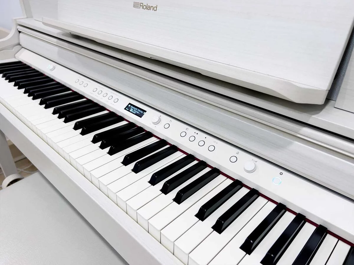 ROLAND LX-705 GP SR