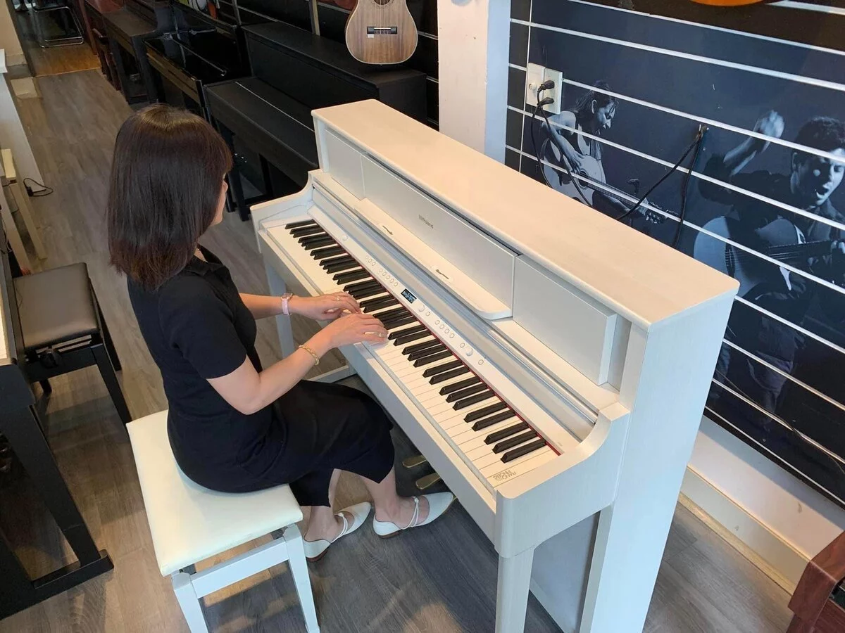 ROLAND LX-705 GP SR