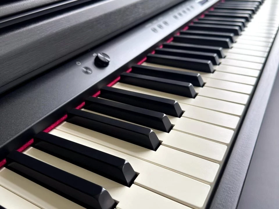 Đàn piano Roland ROLAND LX-706 CB – Chi tiết bàn phím