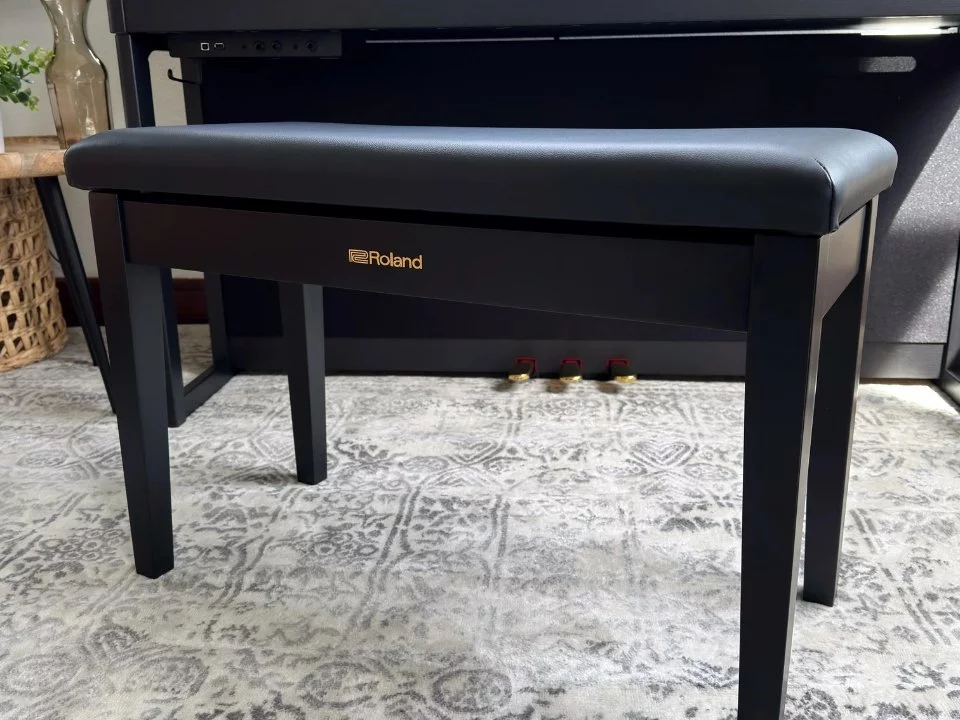 ROLAND LX-706 CB