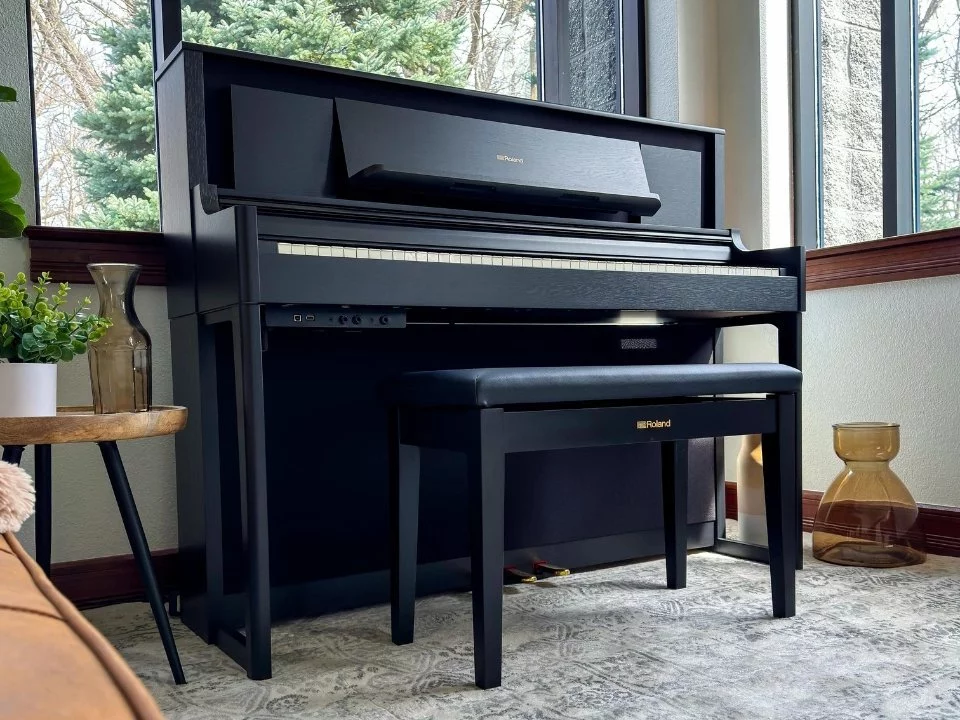 ROLAND LX-706 CB