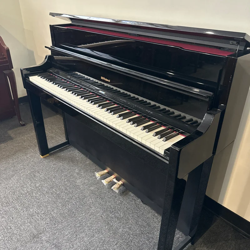 Review ROLAND LX-17 WH – Hình ảnh thực tế tại showroom Elite Piano