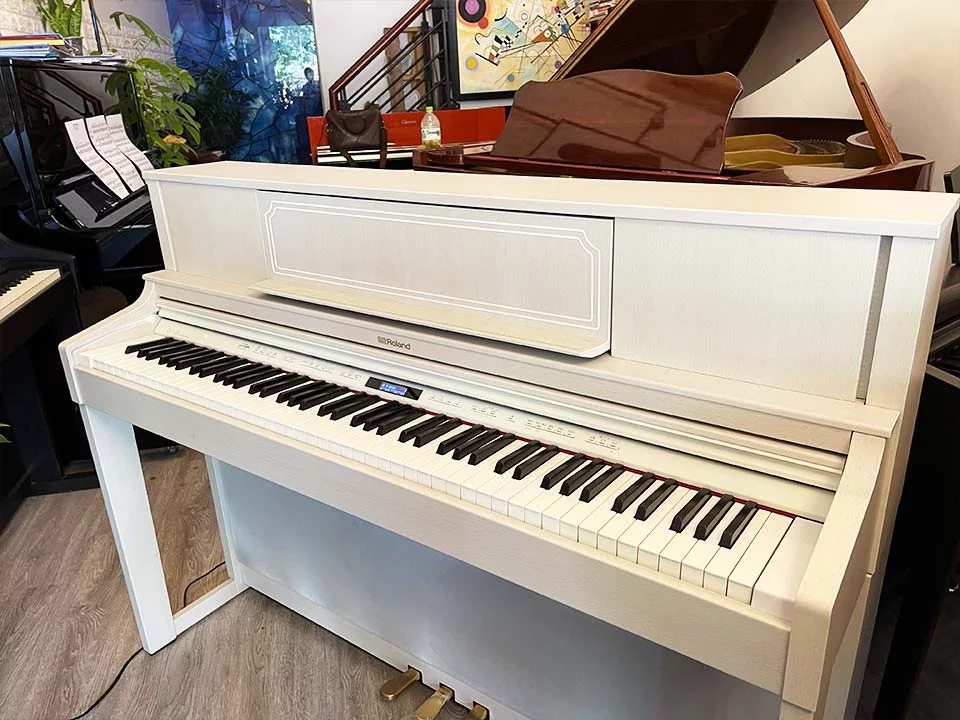 Roland LX7 GP WA tại showroom Elite Piano