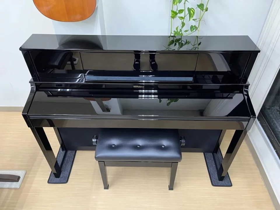 Đàn piano Roland ROLAND LX7 PE – Chi tiết bàn phím