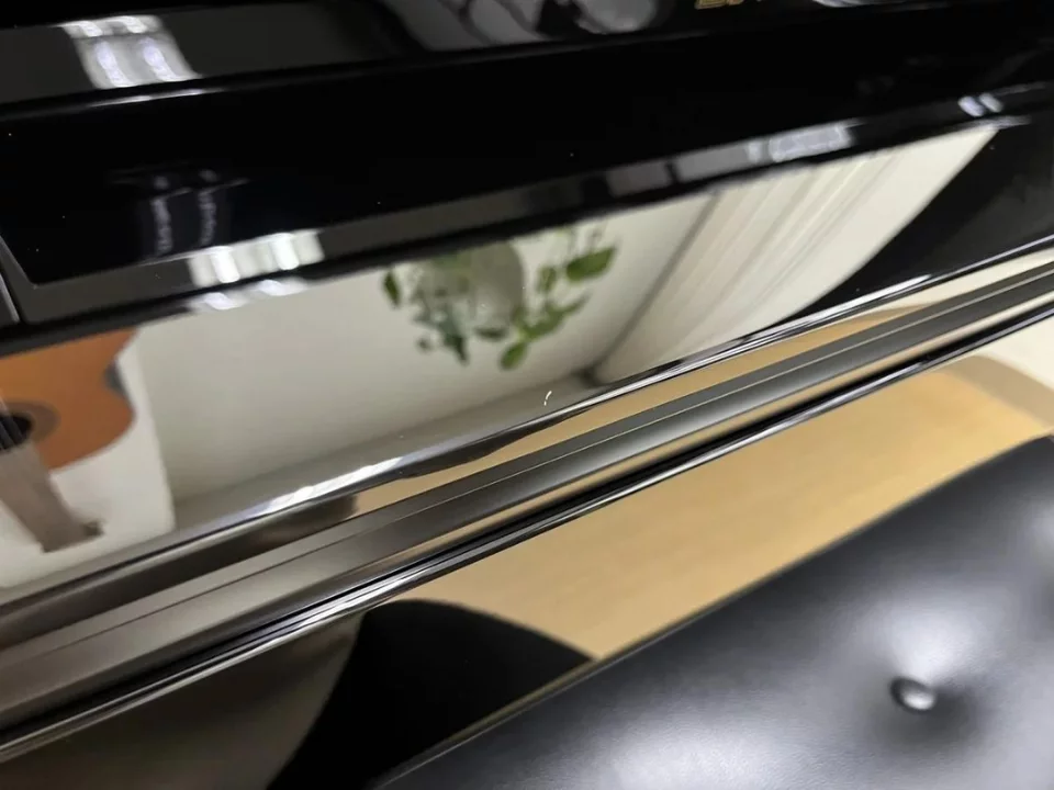 Review Roland LX7 PE – Hình ảnh thực tế tại showroom Elite Piano