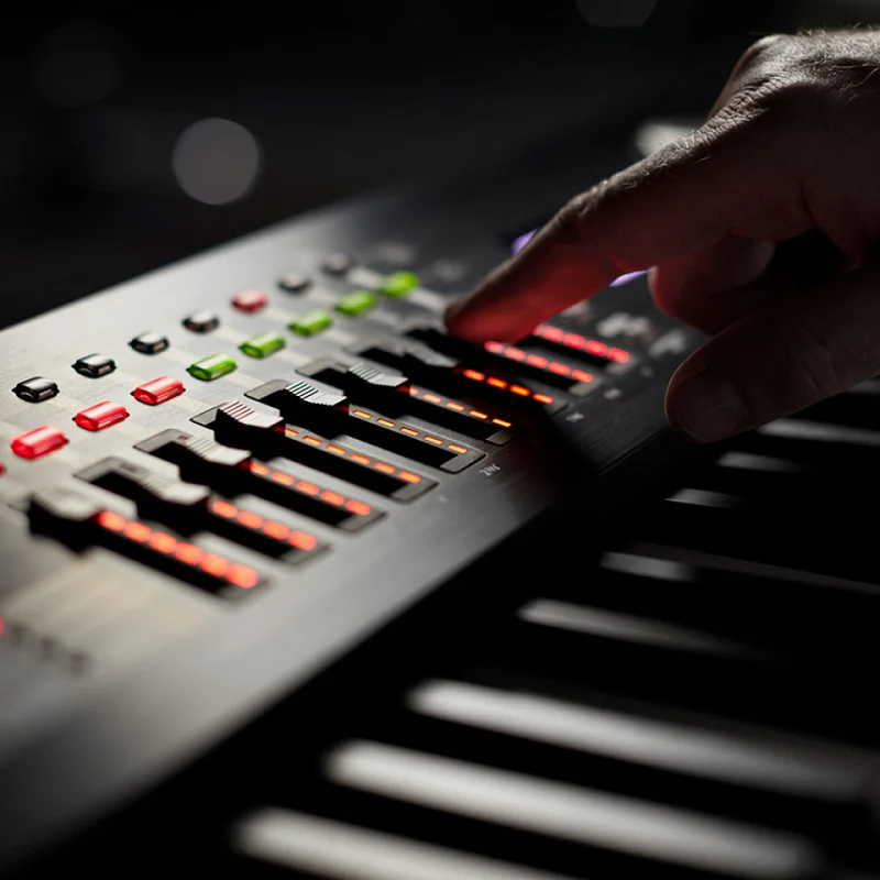 ROLAND RD-2000 EX Stage Piano