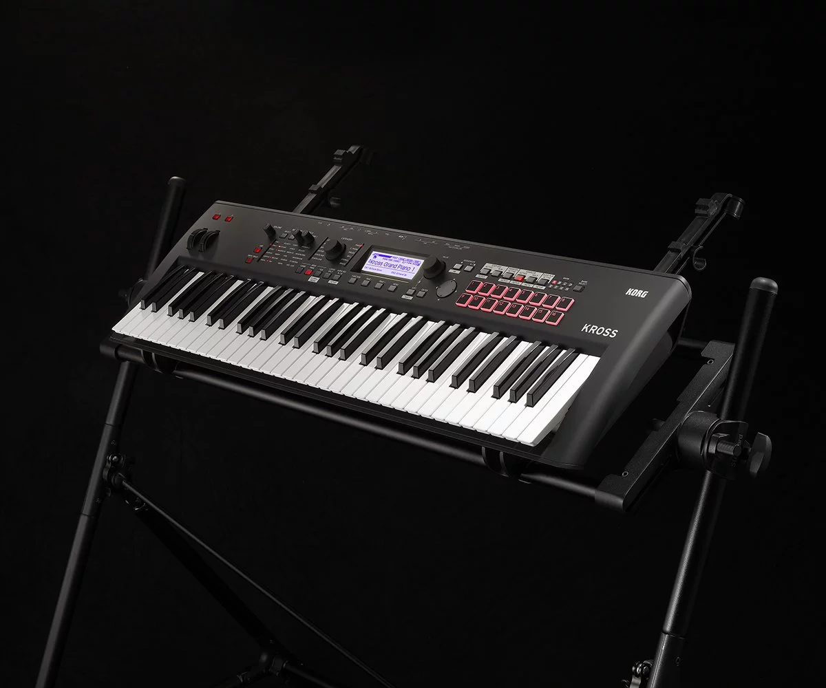 ROLAND RD-2000