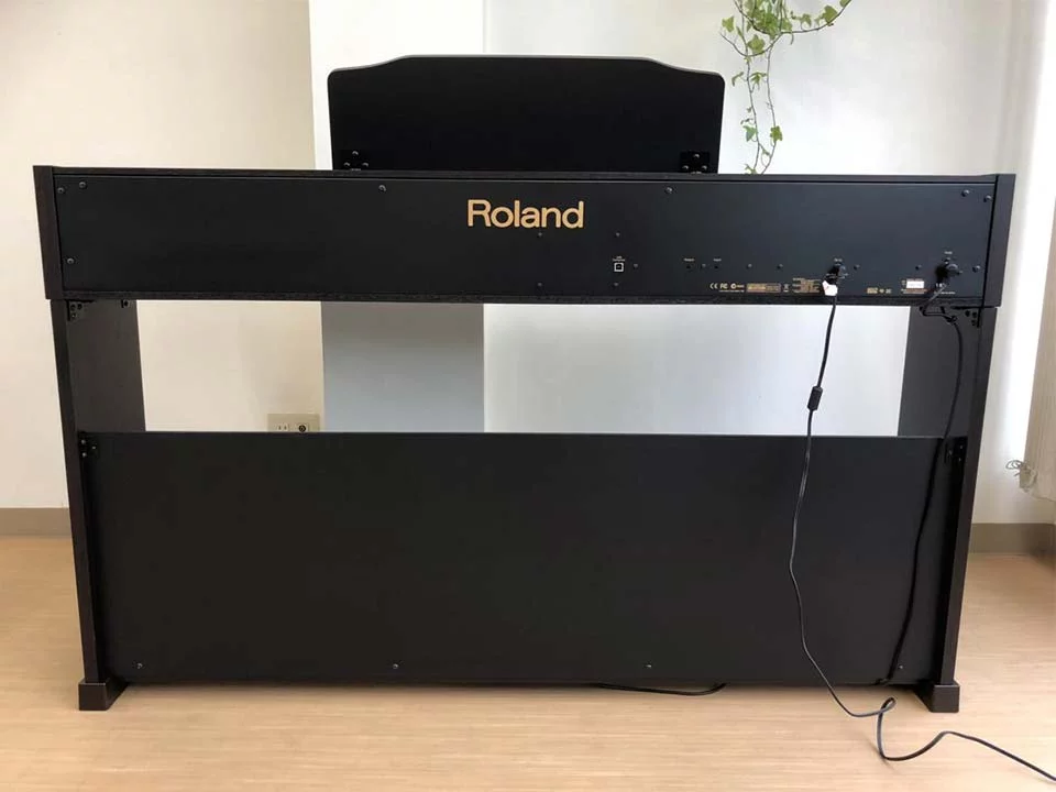 Đàn piano Roland ROLAND RP-401 RW – Chi tiết bàn phím