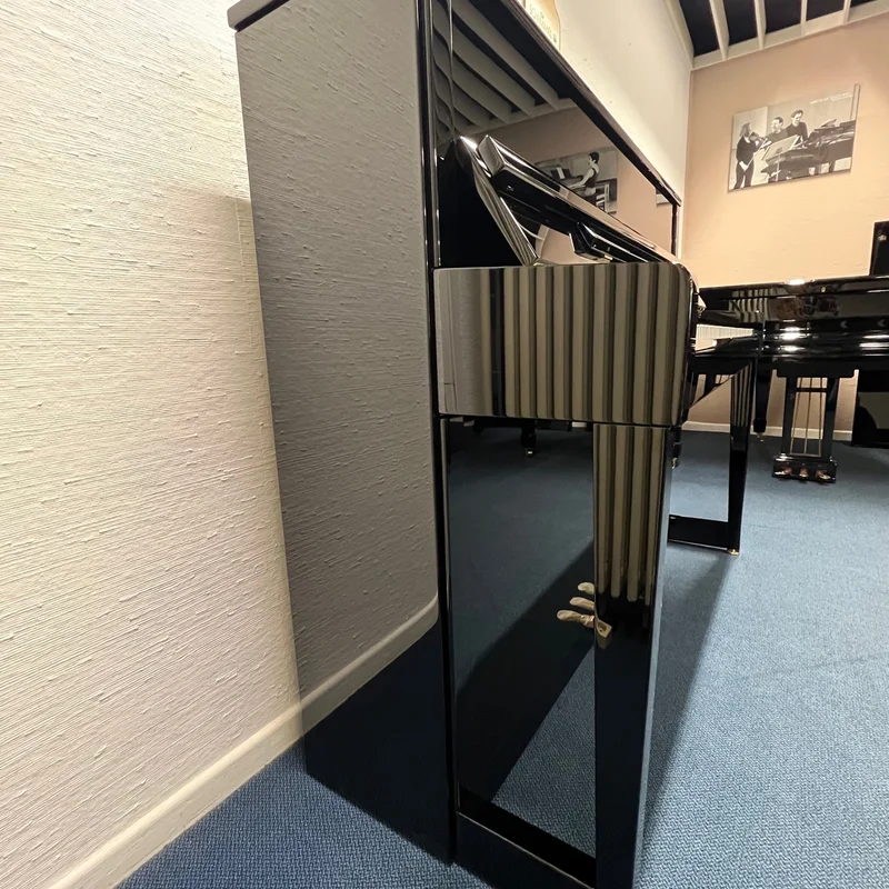 Review Schimmel Classic C121 Elegence Manhattan supper matt – Hình ảnh thực tế tại showroom Elite Piano