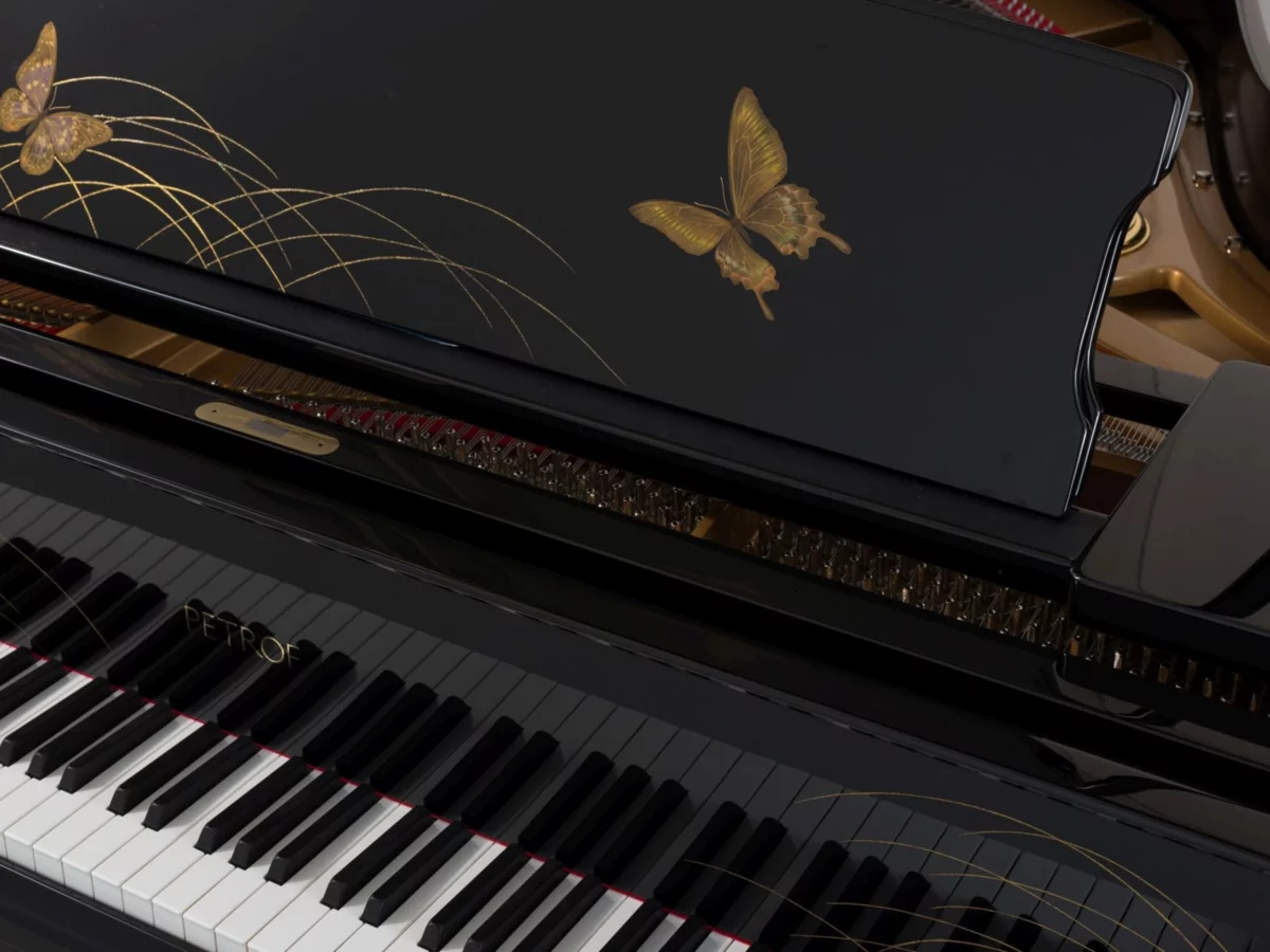 Maki-E – Toàn cảnh thiết kế tại Elite Piano