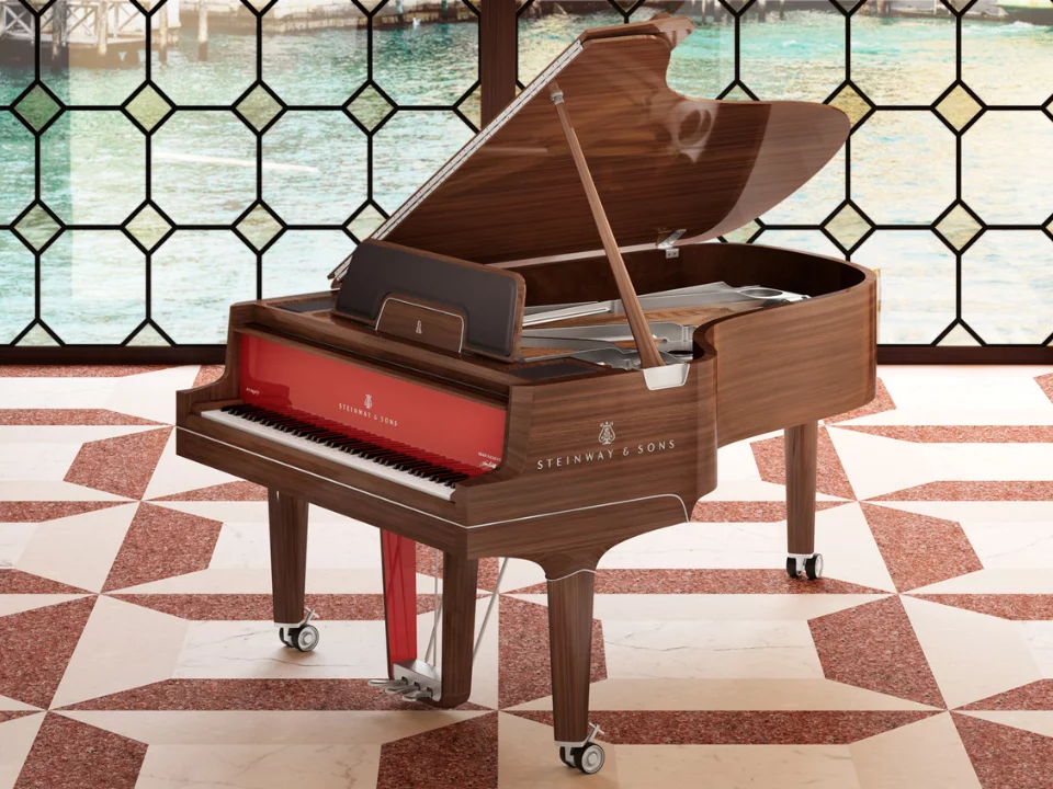 Steinway & Sons Gran Nichetto (The Walnut Venner) – Toàn cảnh thiết kế tại Elite Piano