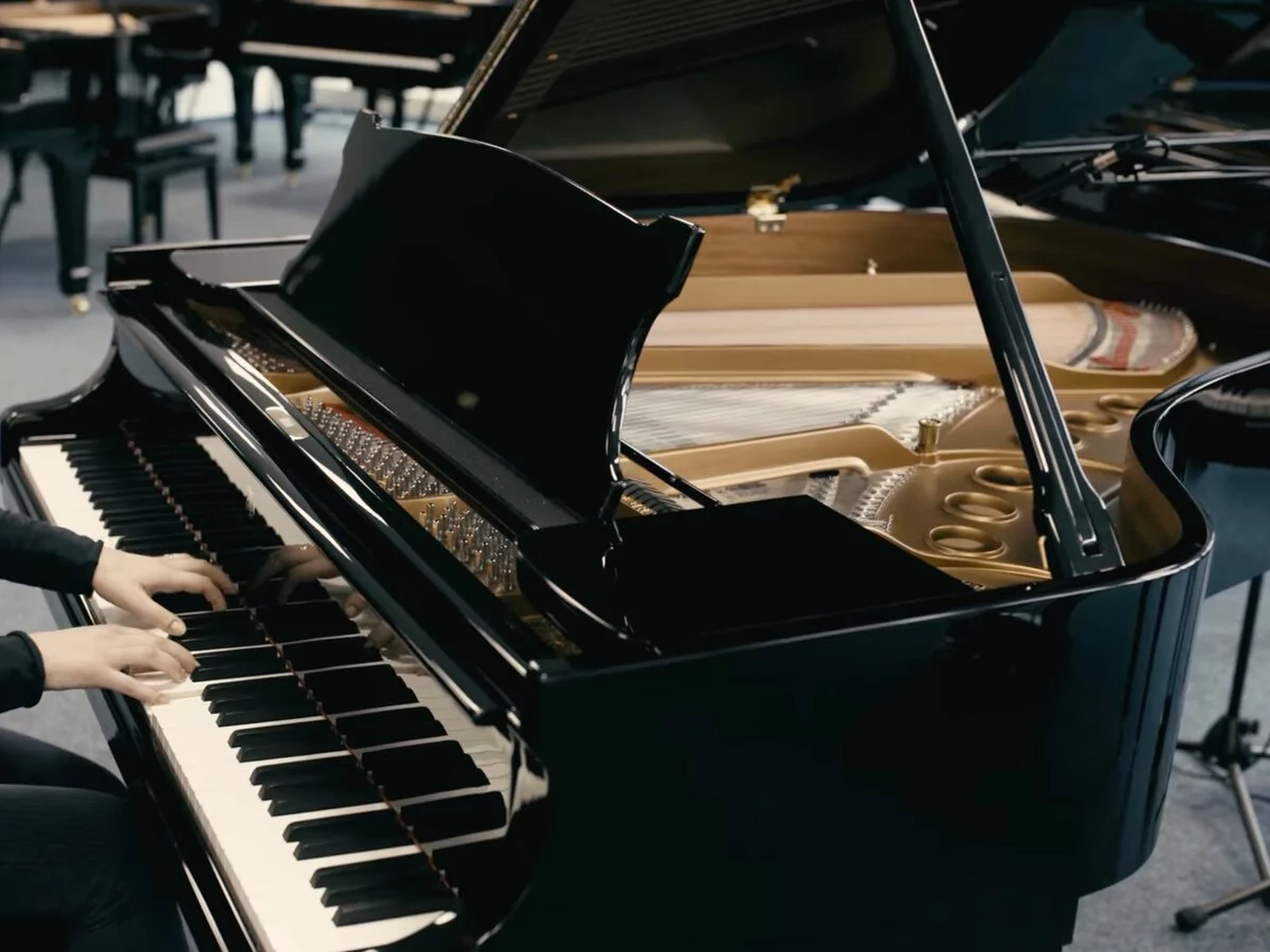 Đàn piano Steinway & Sons STEINWAY M-170 – Chi tiết bàn phím