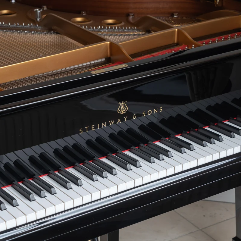 Đàn piano Steinway & Sons STEINWAY MODEL M (USED) – Chi tiết bàn phím