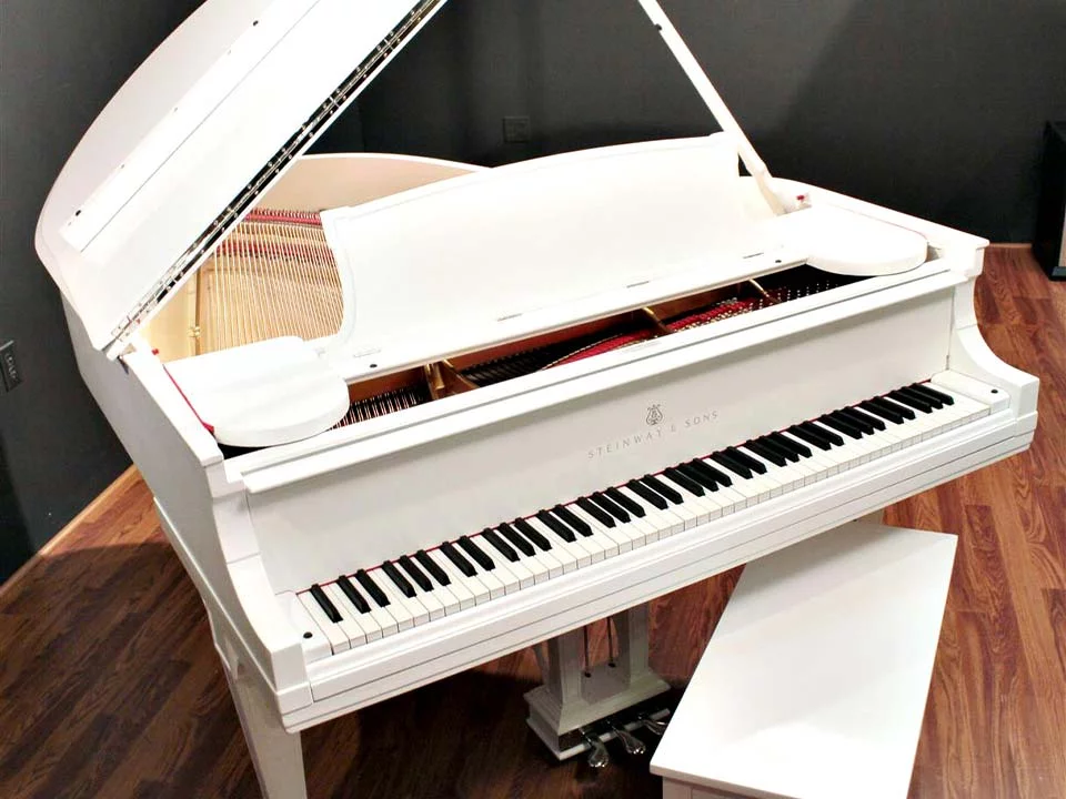 STEINWAY MODEL O (Trắng) – Toàn cảnh thiết kế tại Elite Piano