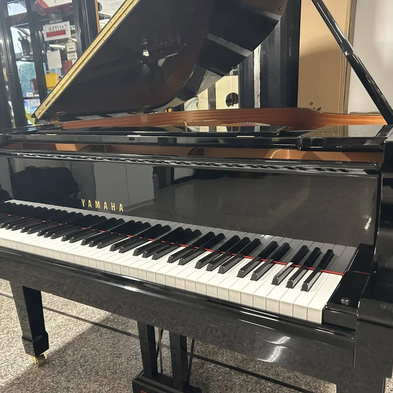 YAMAHA C2L - Đàn Piano Yamaha tại Elite Piano