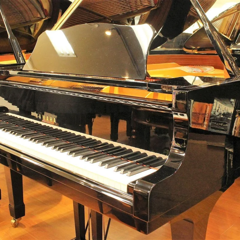 YAMAHA C3B PW Autoplay – Toàn cảnh thiết kế tại Elite Piano