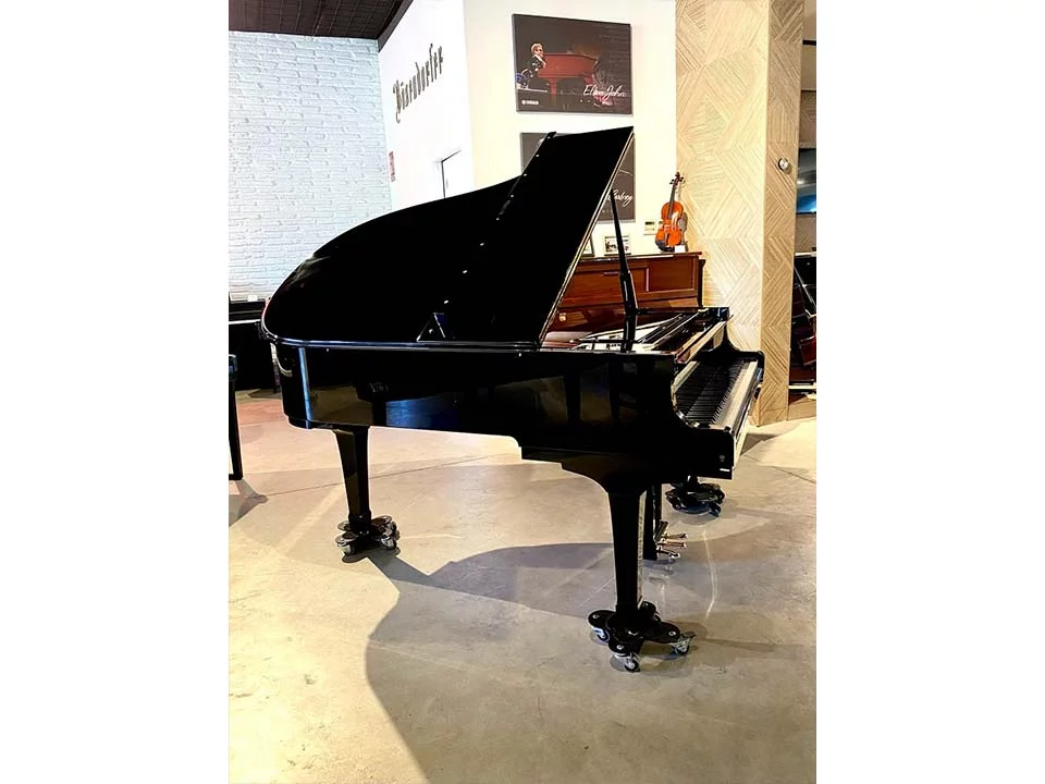 YAMAHA C3B