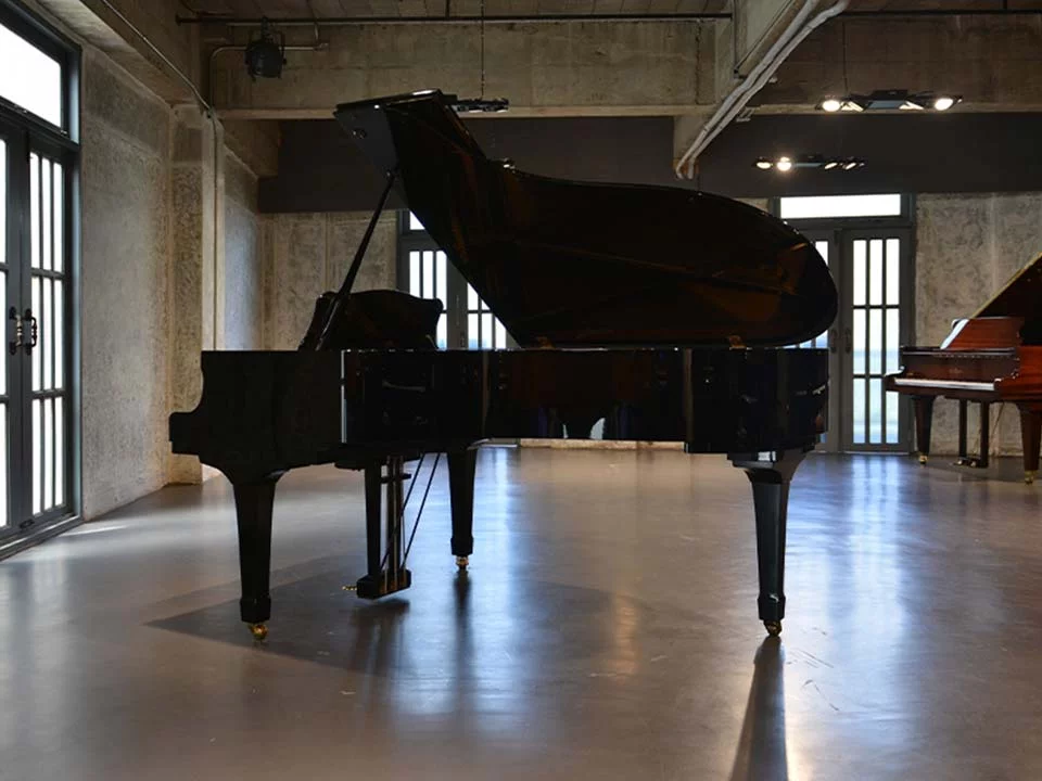 Đàn piano Yamaha YAMAHA C5E – Chi tiết bàn phím