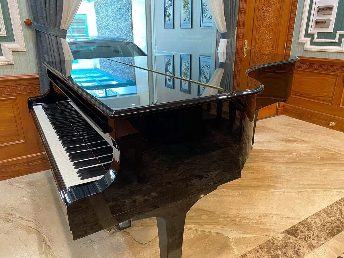 YAMAHA C7A