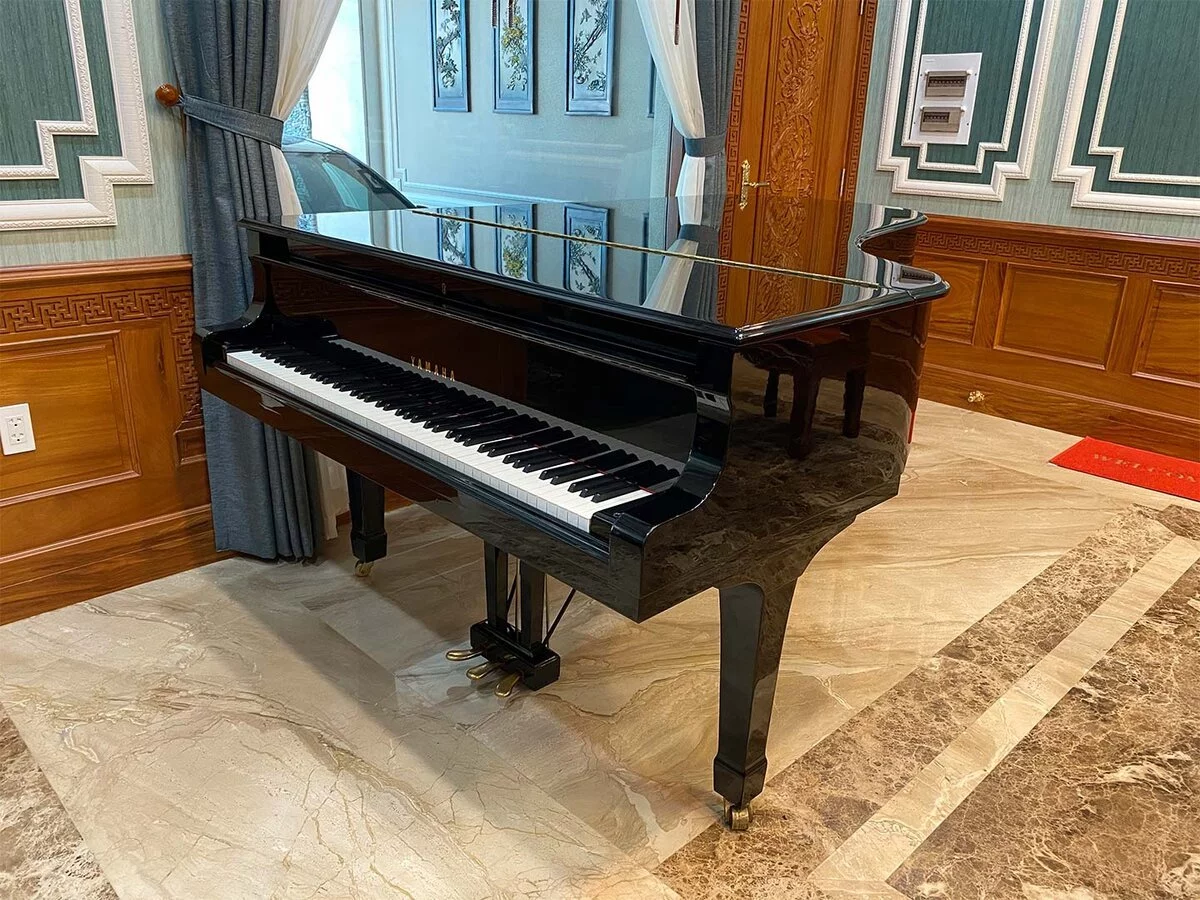 YAMAHA C7A