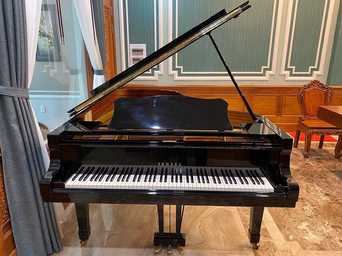 YAMAHA C7A tại Elite Piano TP.HCM – Không gian trưng bày
