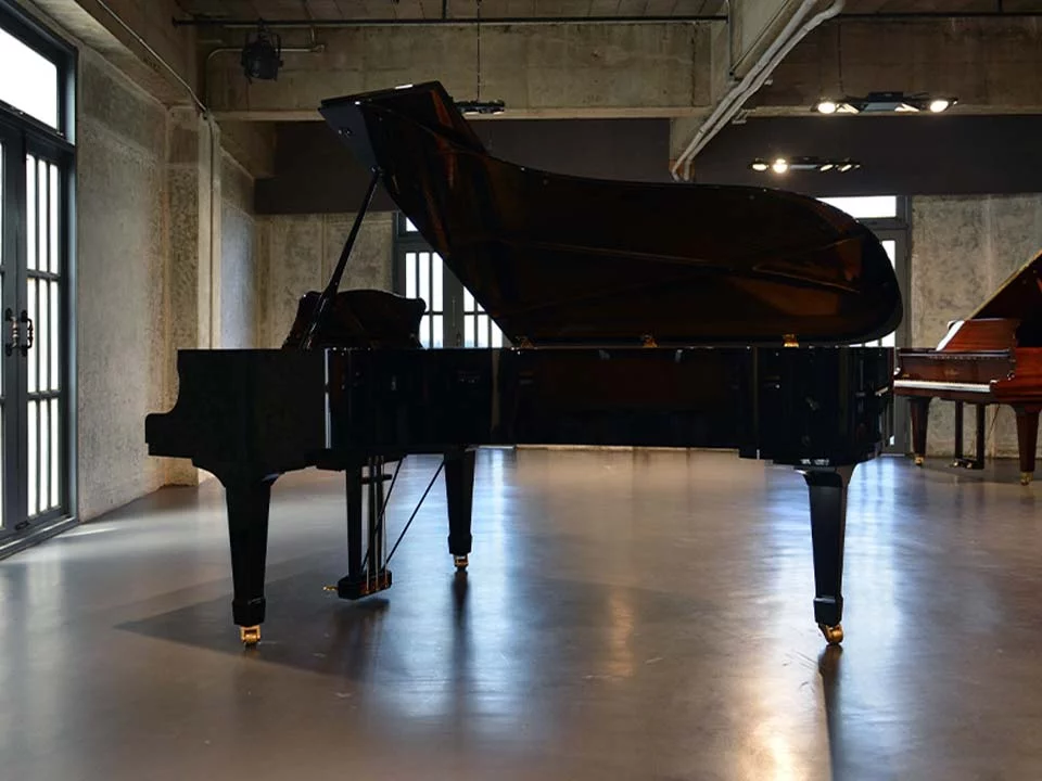YAMAHA C7B