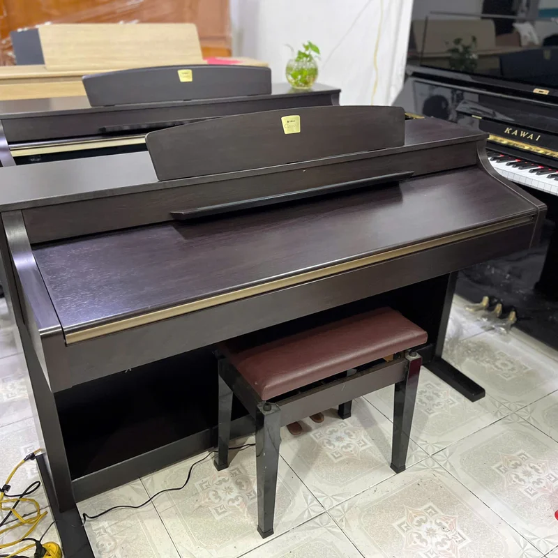Review YAMAHA CLP-330 R – Hình ảnh thực tế tại showroom Elite Piano